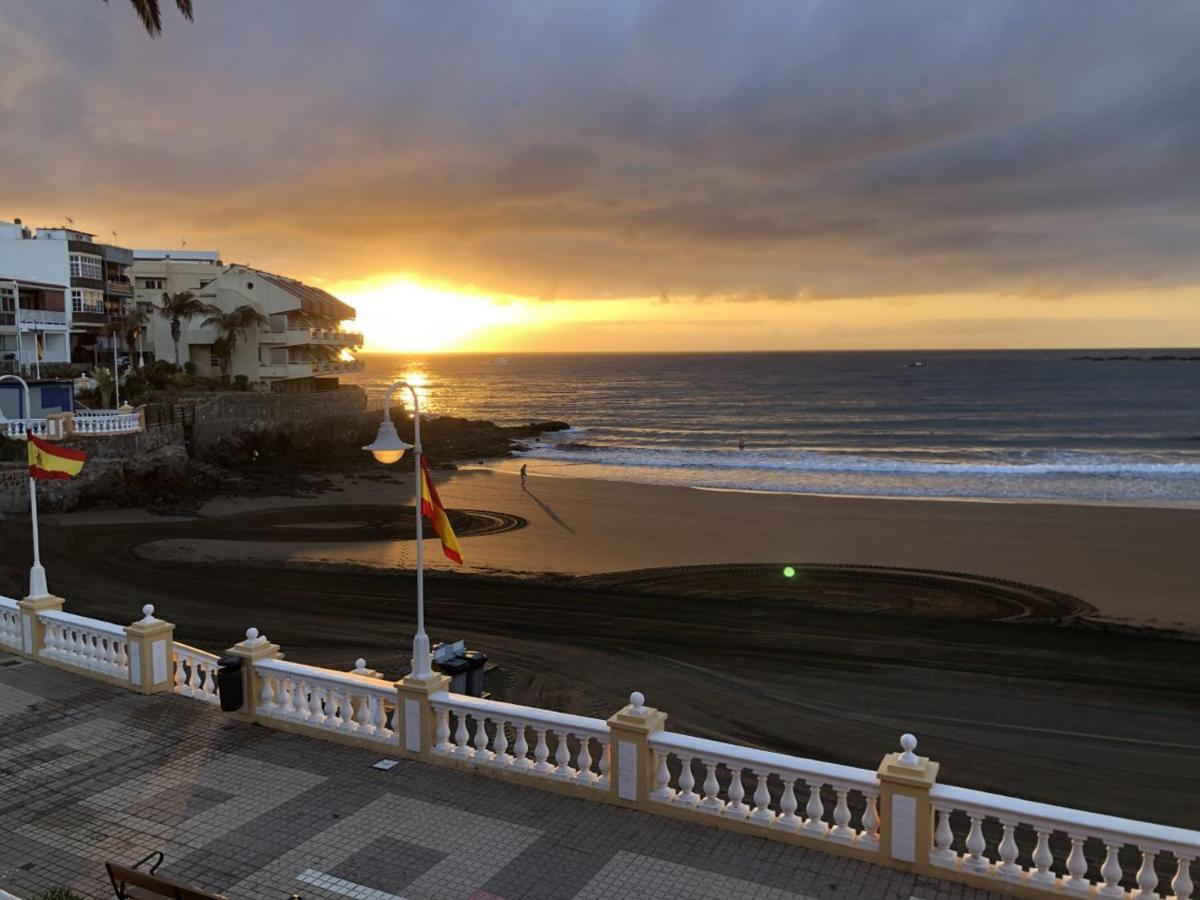Espectacular en primera línea de la playa Telde Exterior foto