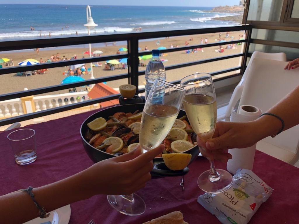 Espectacular en primera línea de la playa Telde Exterior foto