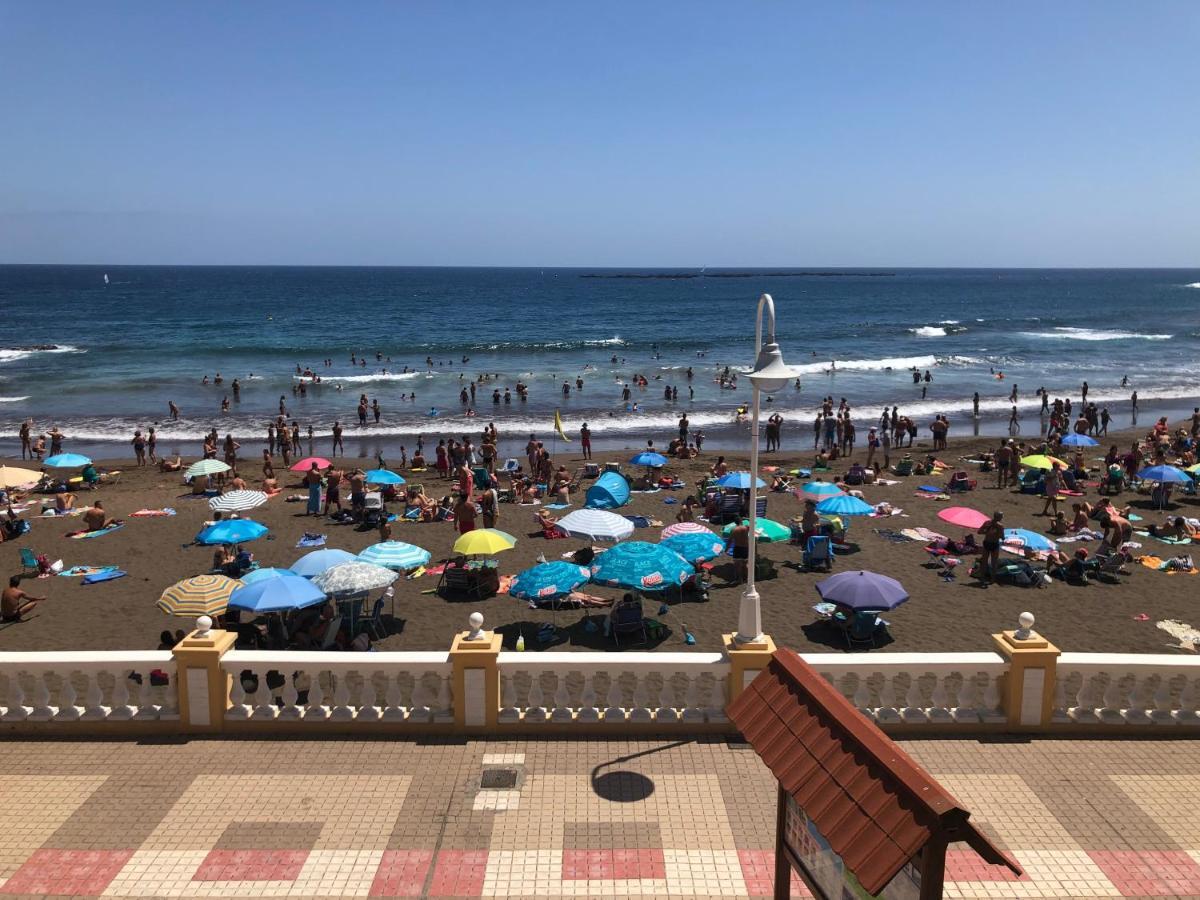 Espectacular en primera línea de la playa Telde Exterior foto